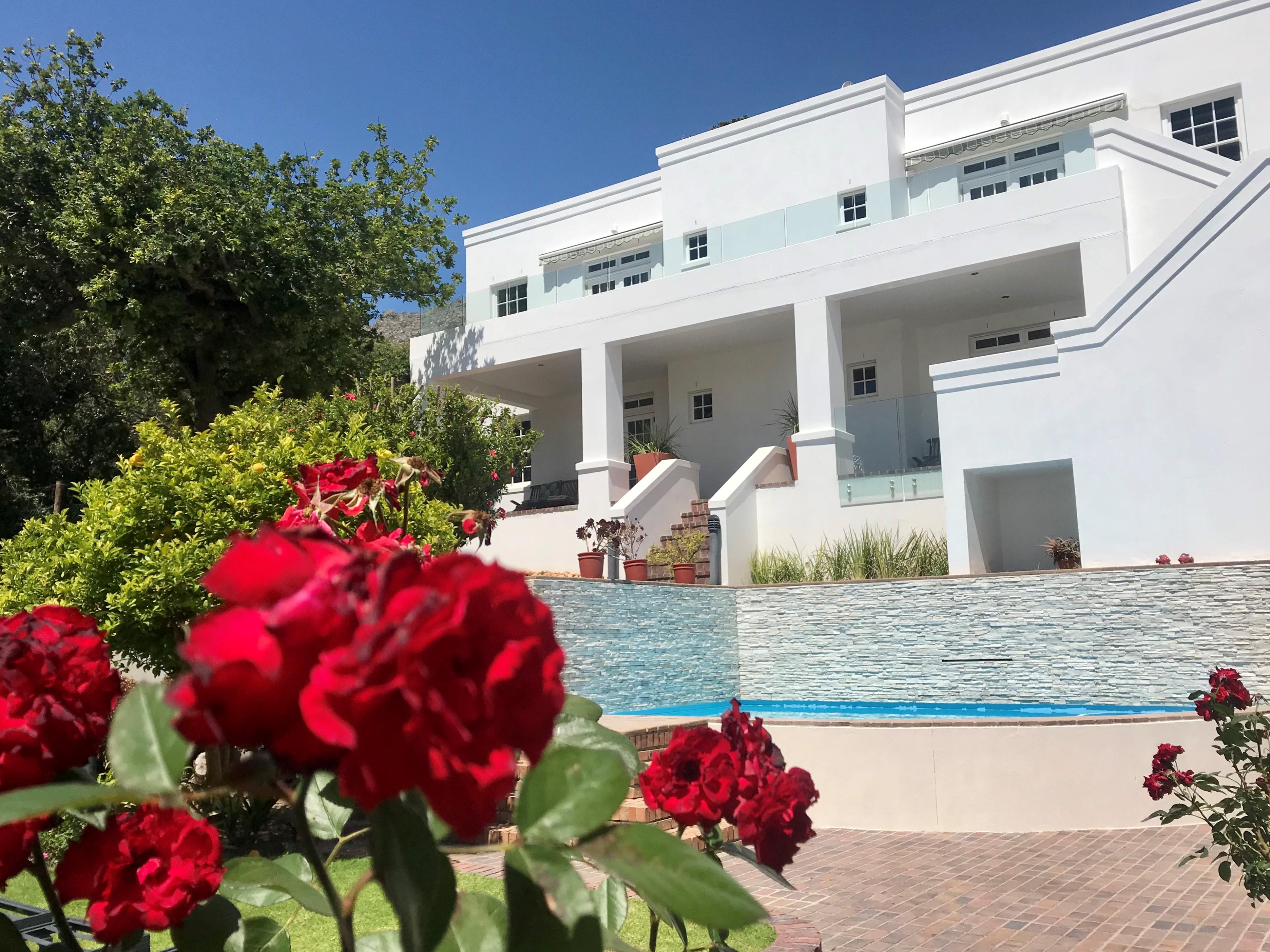 Manor On The Bay Hotel Gordons Bay Exterior photo